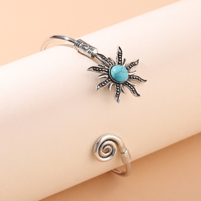 Retro Sunflower Greenstone Bracelet