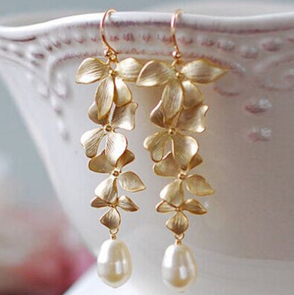 Gold-plated Flower-shaped Pearl Earrings