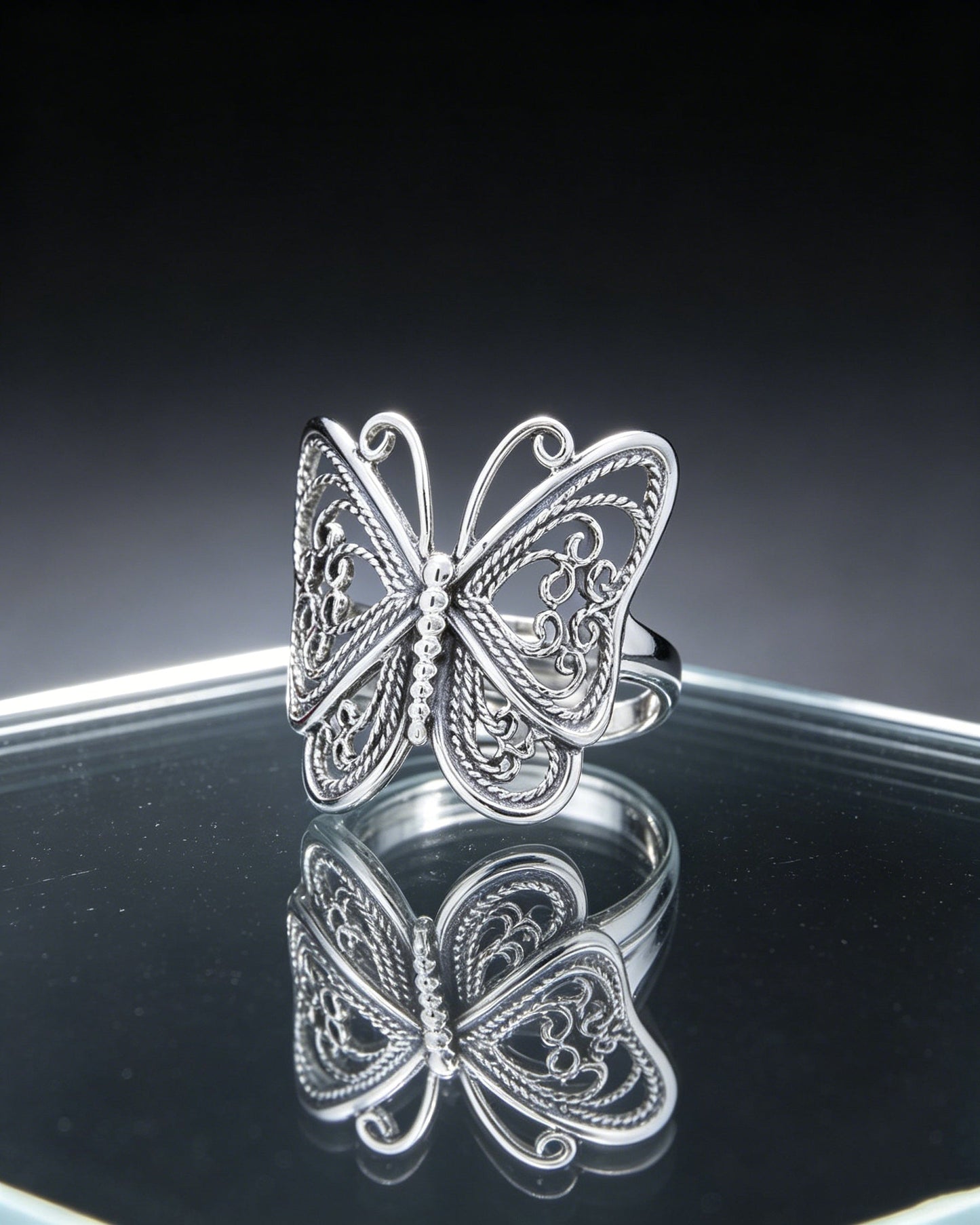 Retro Engraved Butterfly Ring