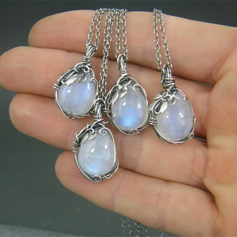 Retro Twisted Moonstone Necklace