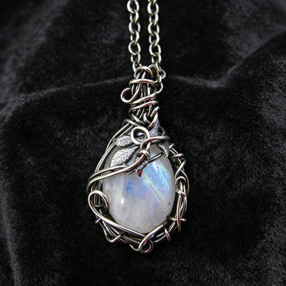 Retro Twisted Moonstone Necklace