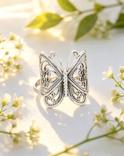 Retro Engraved Butterfly Ring