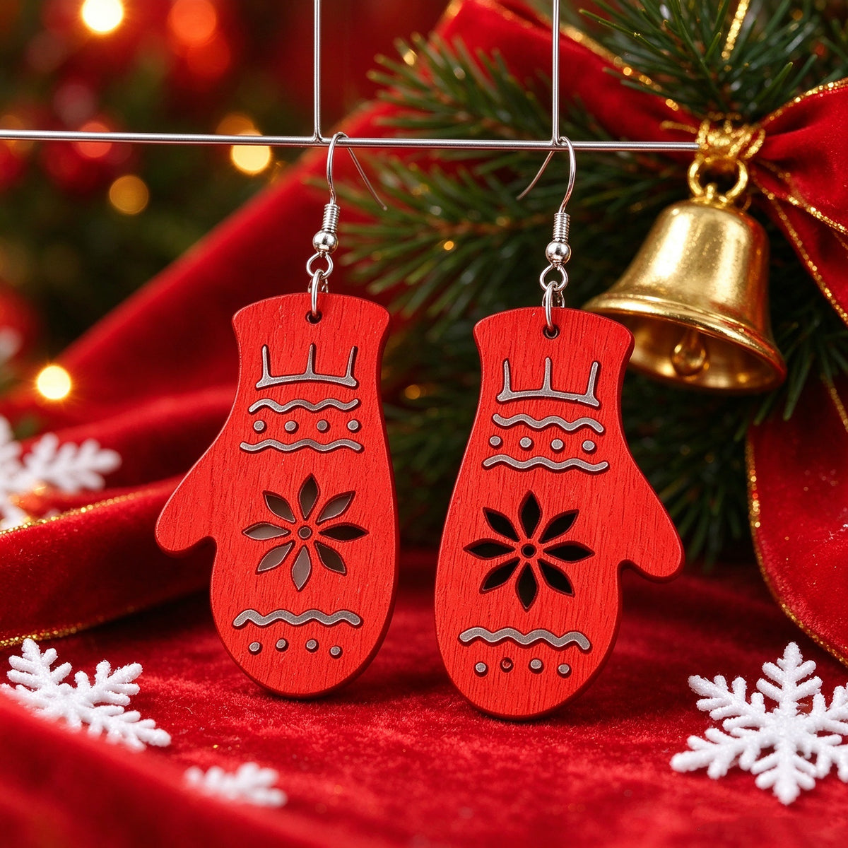 Christmas-themed Hollow-patterned Earrings