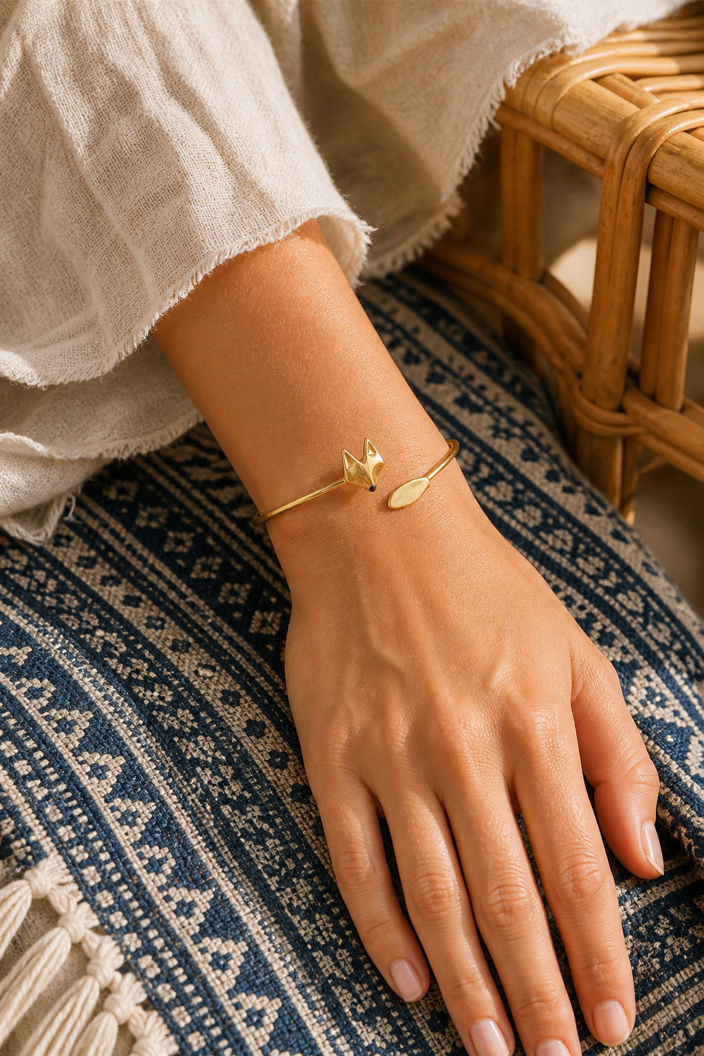 Embossed Open Fox Bracelet