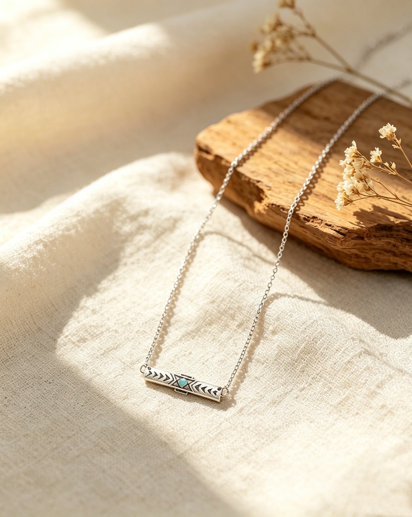 Single Arrow Pendant Necklace