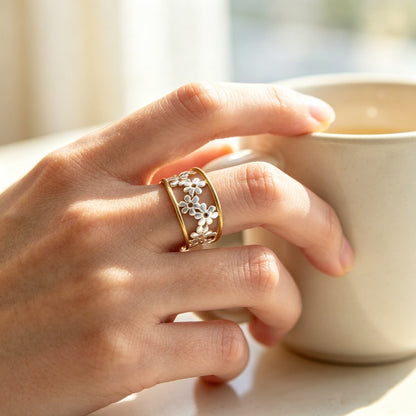 18k Rose Gold Two-tone Flower Ring