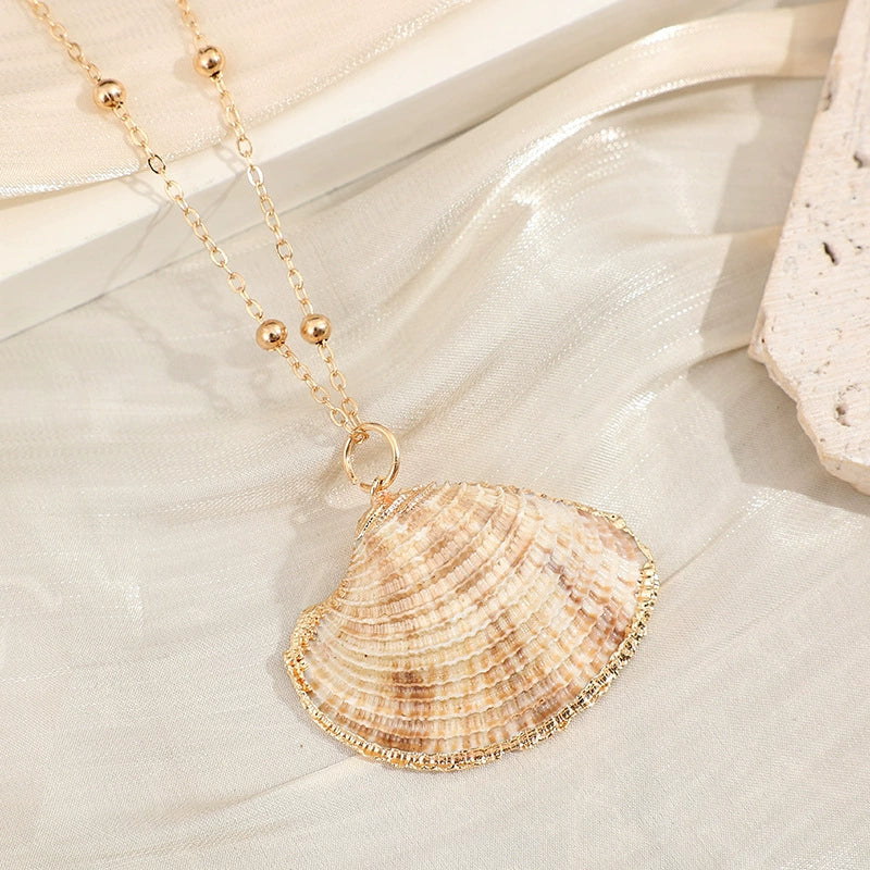 Gold-Edge Ocean-Style Necklace
