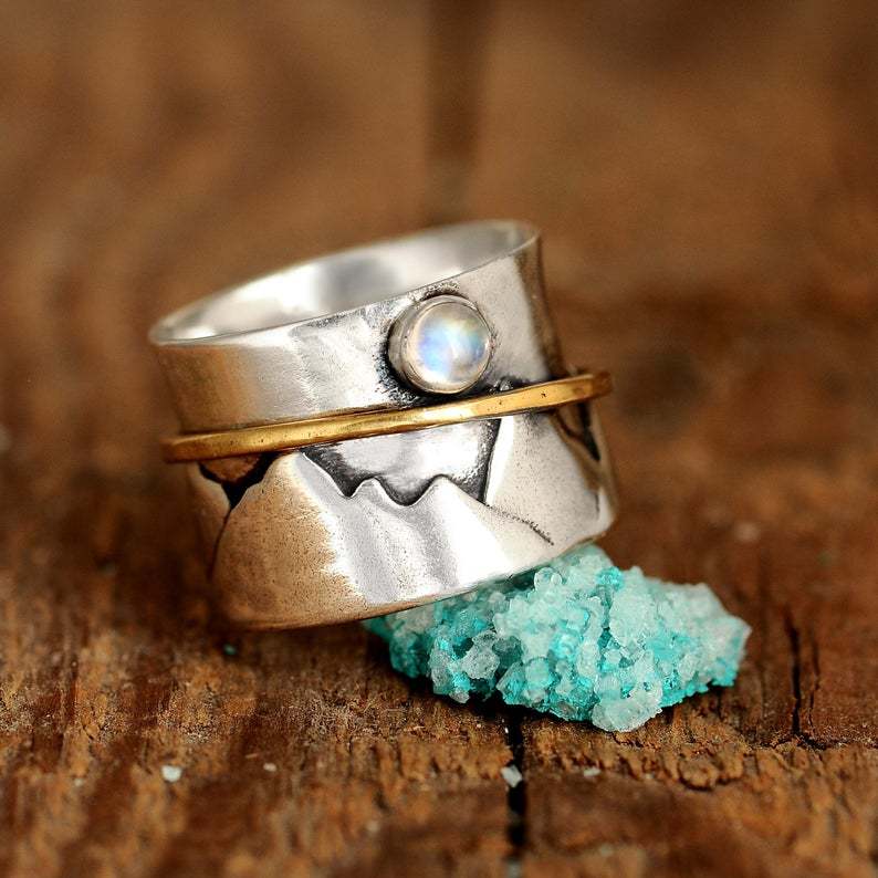 Valley Golden Circle Moonstone Ring