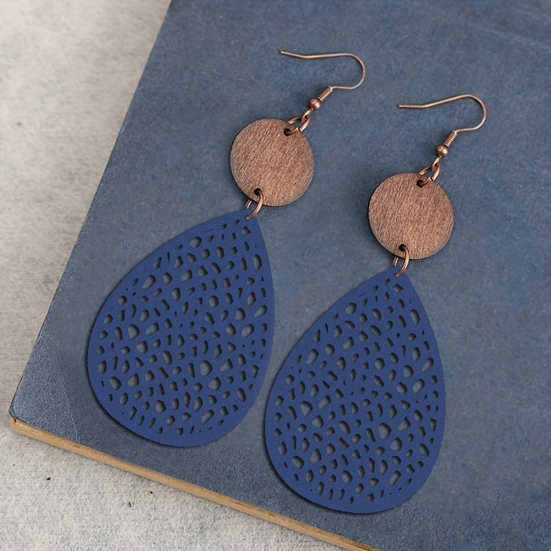 Retro Hollow Spider Web Wooden Pendant Earrings