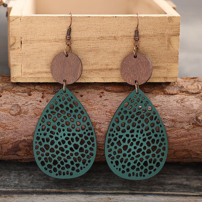 Retro Hollow Spider Web Wooden Pendant Earrings