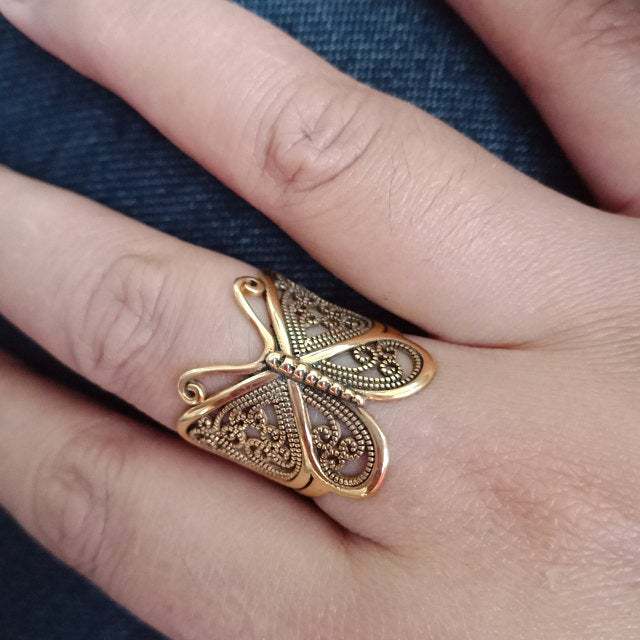 Retro Engraved Butterfly Ring