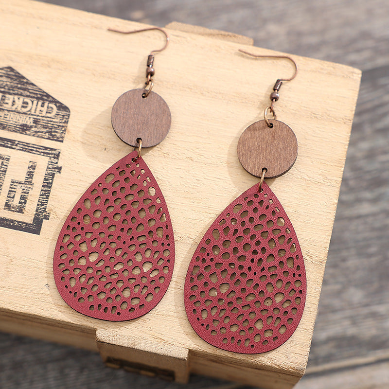 Retro Hollow Spider Web Wooden Pendant Earrings