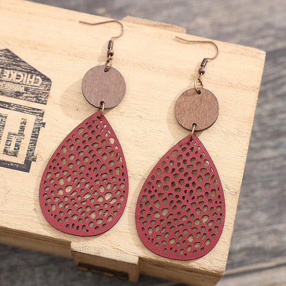 Retro Hollow Spider Web Wooden Pendant Earrings
